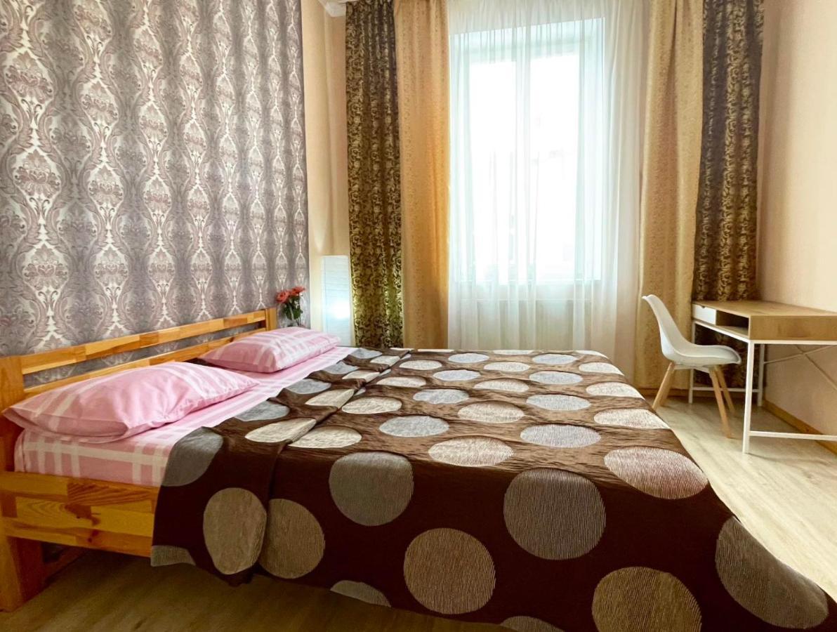 Крехівська 5,Апартаменти В Центрі, Дві Спальні 利沃夫 外观 照片