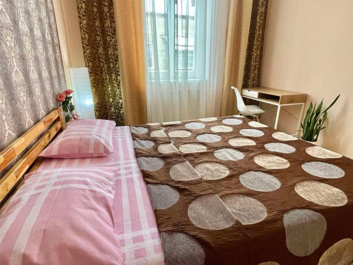 Крехівська 5,Апартаменти В Центрі, Дві Спальні 利沃夫 外观 照片