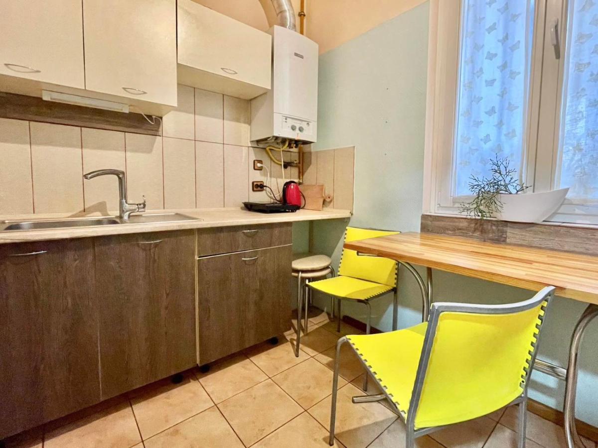 Крехівська 5,Апартаменти В Центрі, Дві Спальні 利沃夫 外观 照片