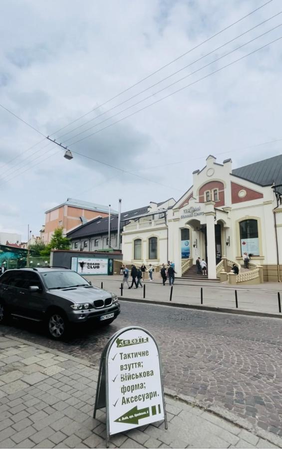 Крехівська 5,Апартаменти В Центрі, Дві Спальні 利沃夫 外观 照片